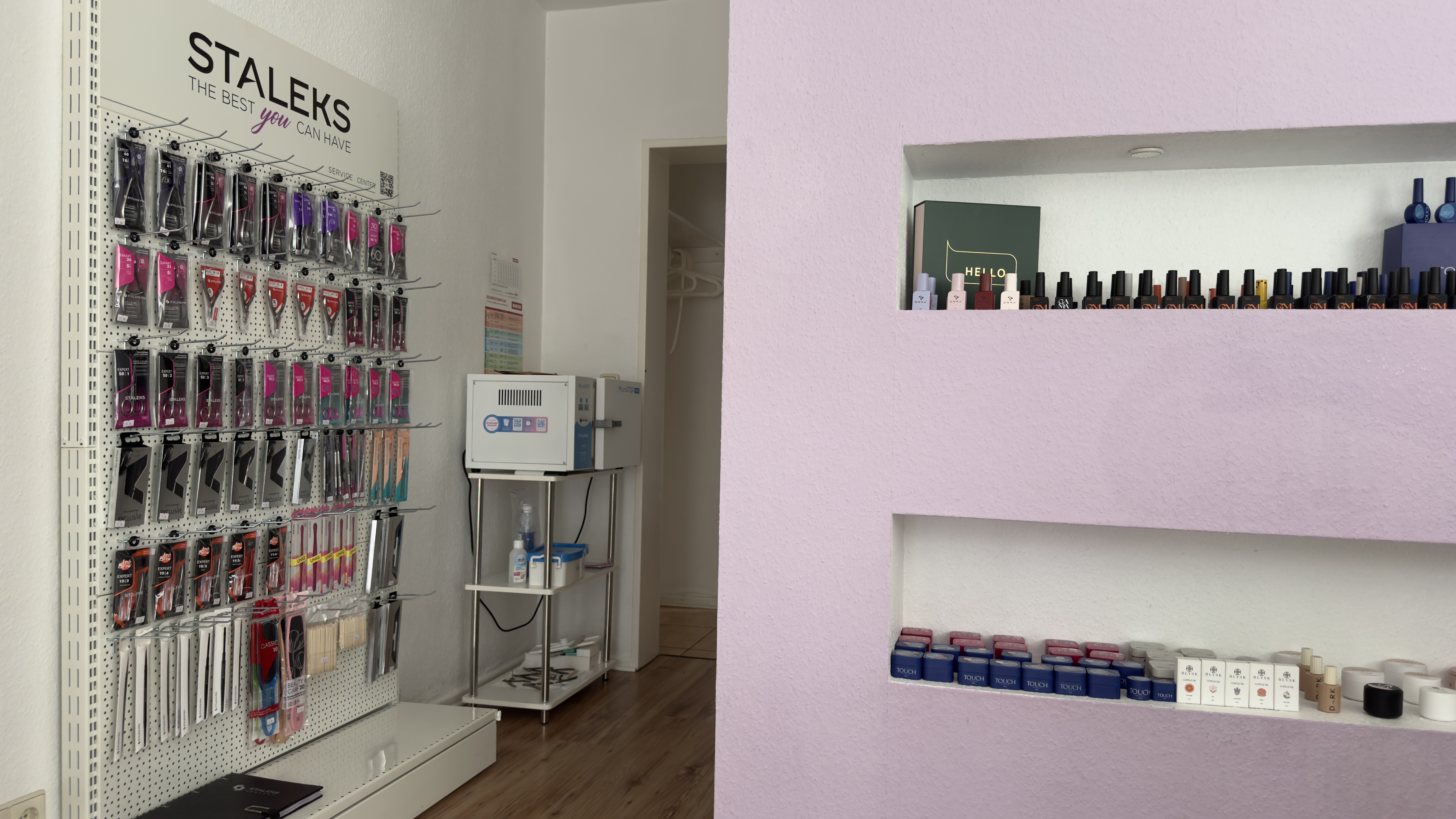 Kovalenko Nails Logo